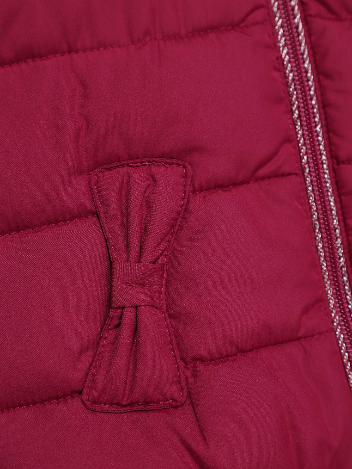 Жилет с утеплителем S.Oliver модель 59008537955_бордовий Фото