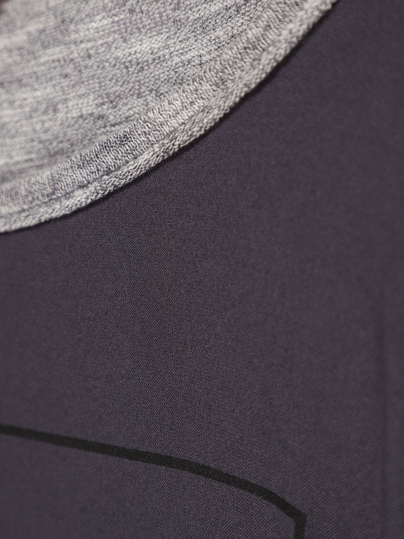 Лонгслів S.Oliver модель 66507312227_сірий комб Фото