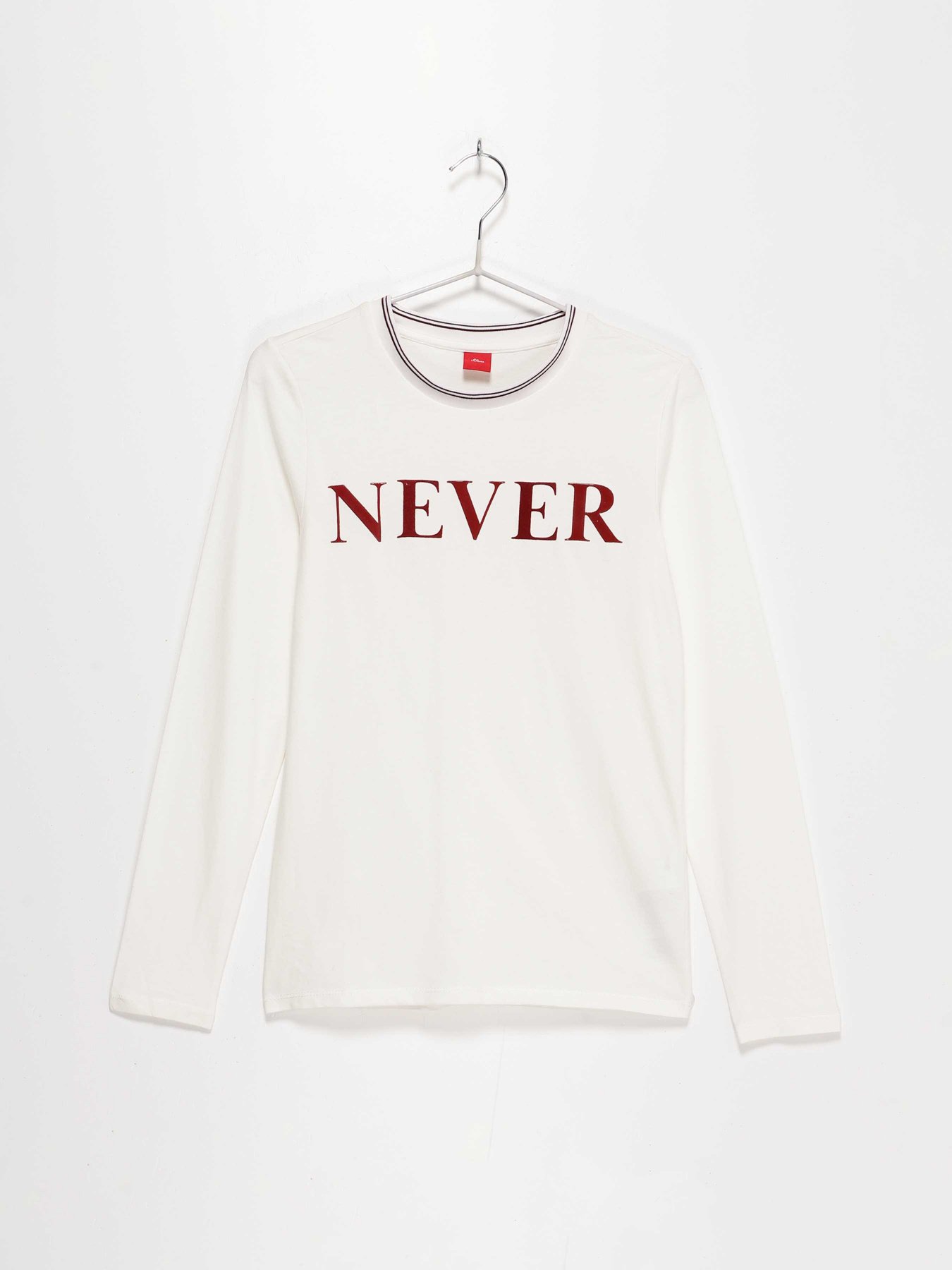 Лонгслів S.Oliver модель 669093188801_білий з бордовим Фото