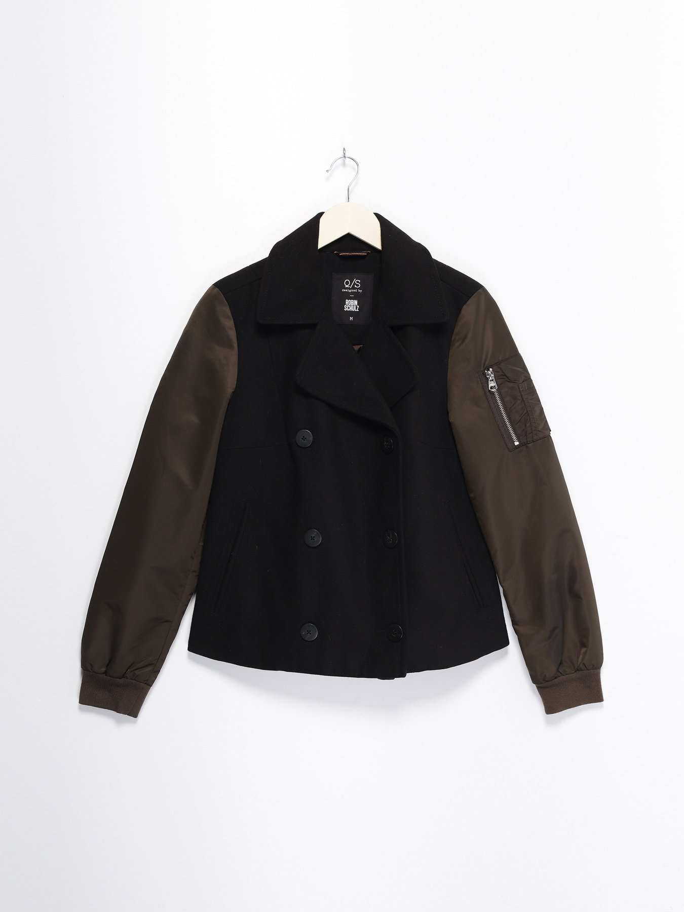 Демісезонна куртка S.Oliver модель 41709512828_чорний з хакі Фото