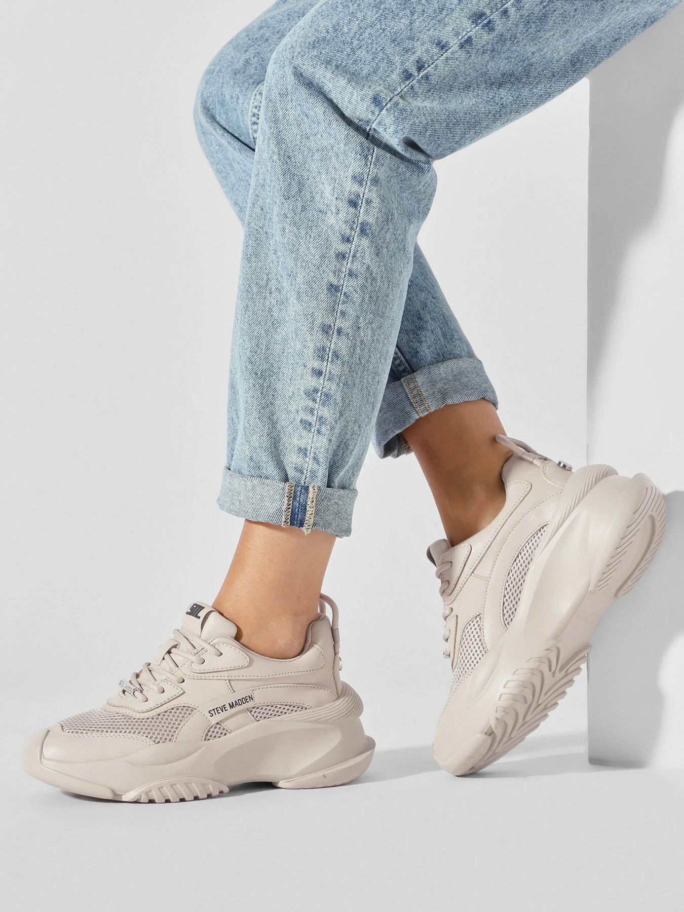 Кросівки Steve Madden Belissimo модель SM11002623 GREIGE Фото