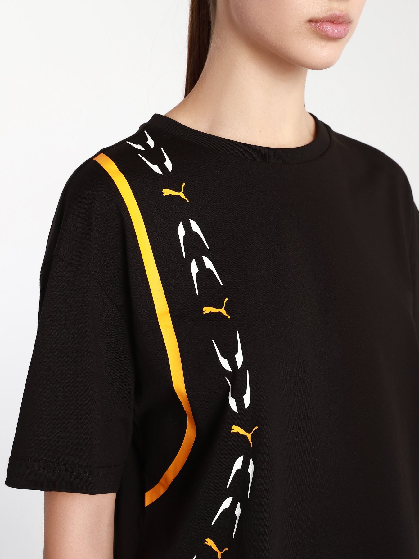 Футболки і поло PUMA ELEVATE Graphic Tee Wns модель 53108051 Фото