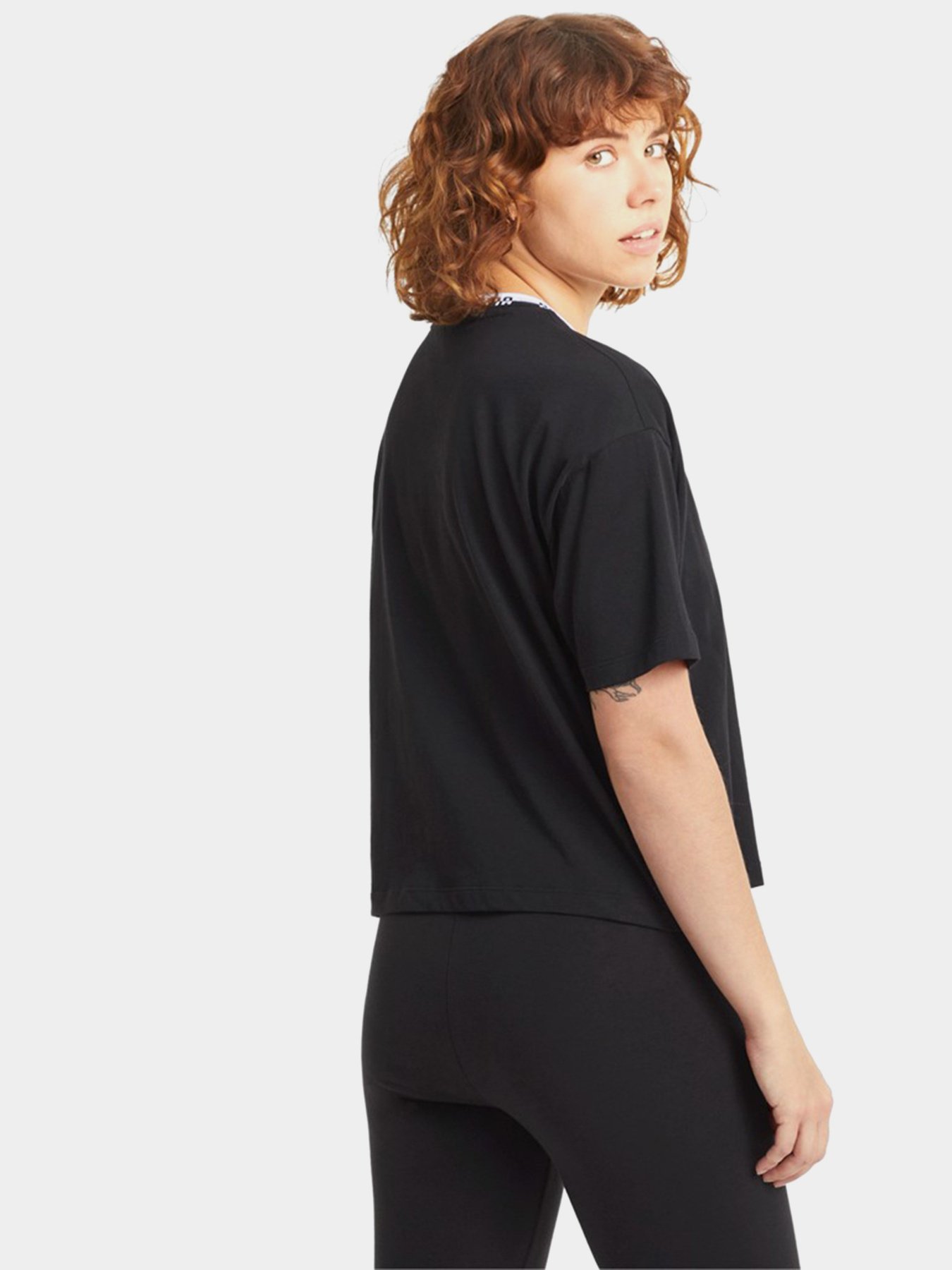 Футболки і поло PUMA Amplified модель 58590301 Фото