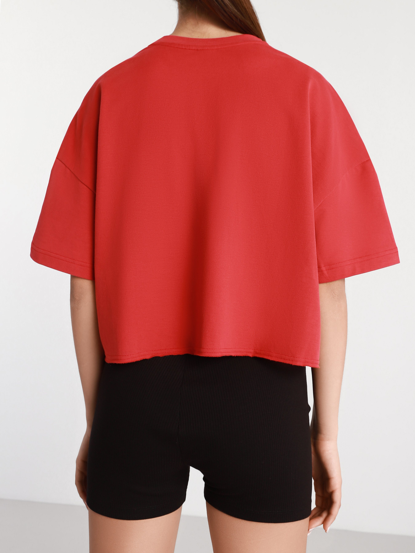 Футболка PUMA Classics Raw Edge Crew модель 53253922 Фото