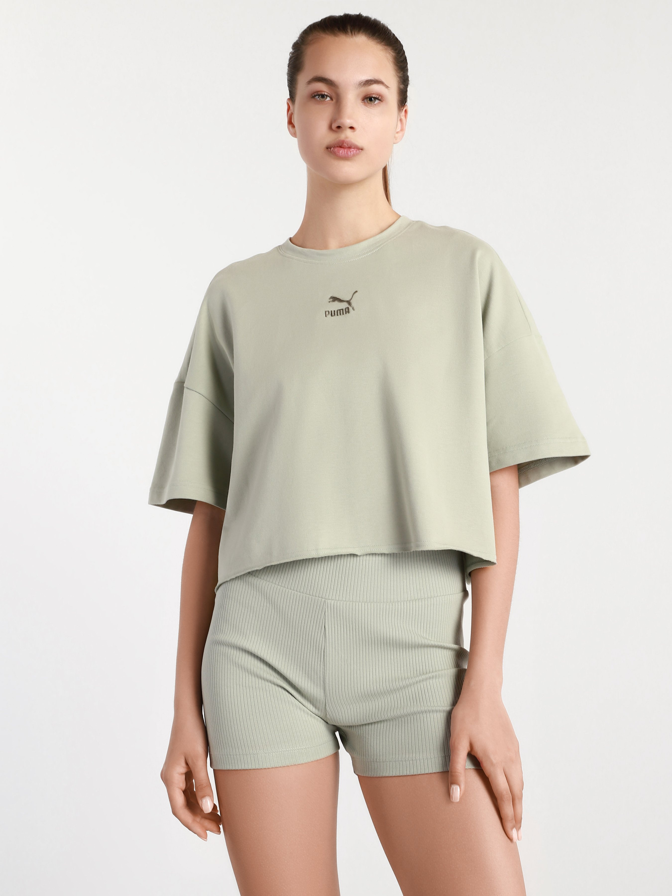 Футболки и поло PUMA Classics Raw Edge Crew модель 53253974 Фото