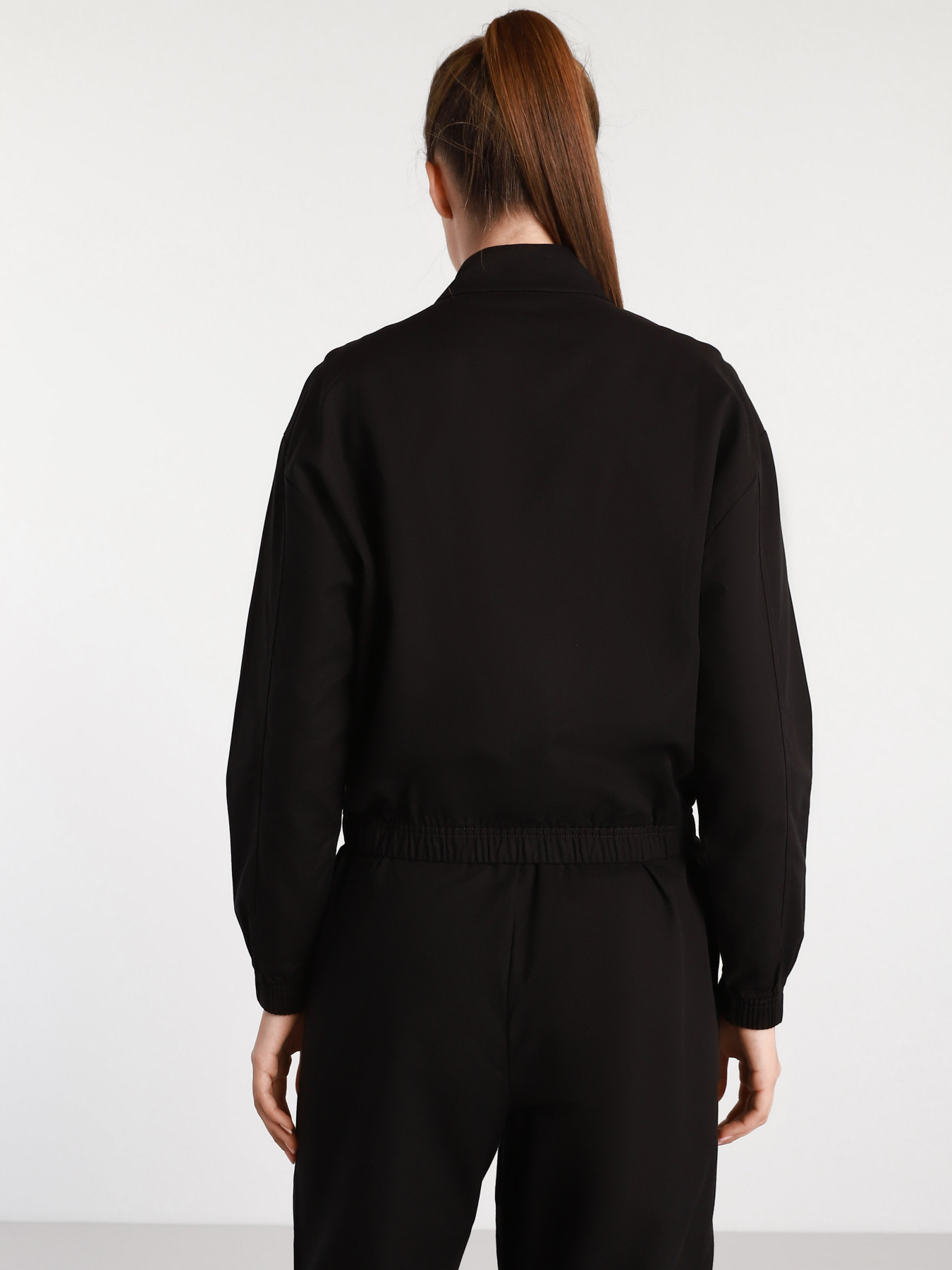 Кофта спортивная PUMA Classics Lounge Jacket модель 53254101 Фото