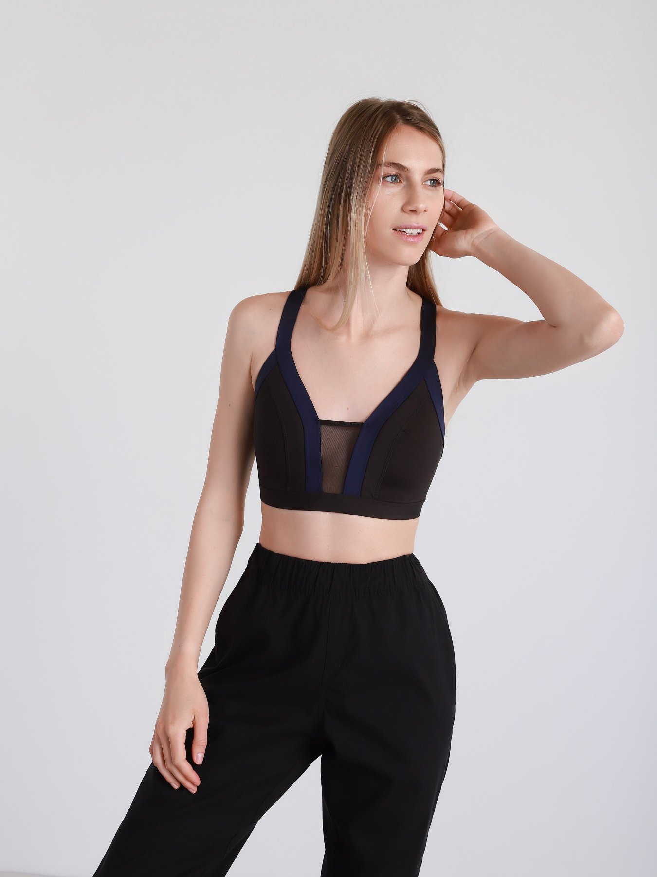 Топ PUMA Forever Luxe Bra модель 52114701 Фото