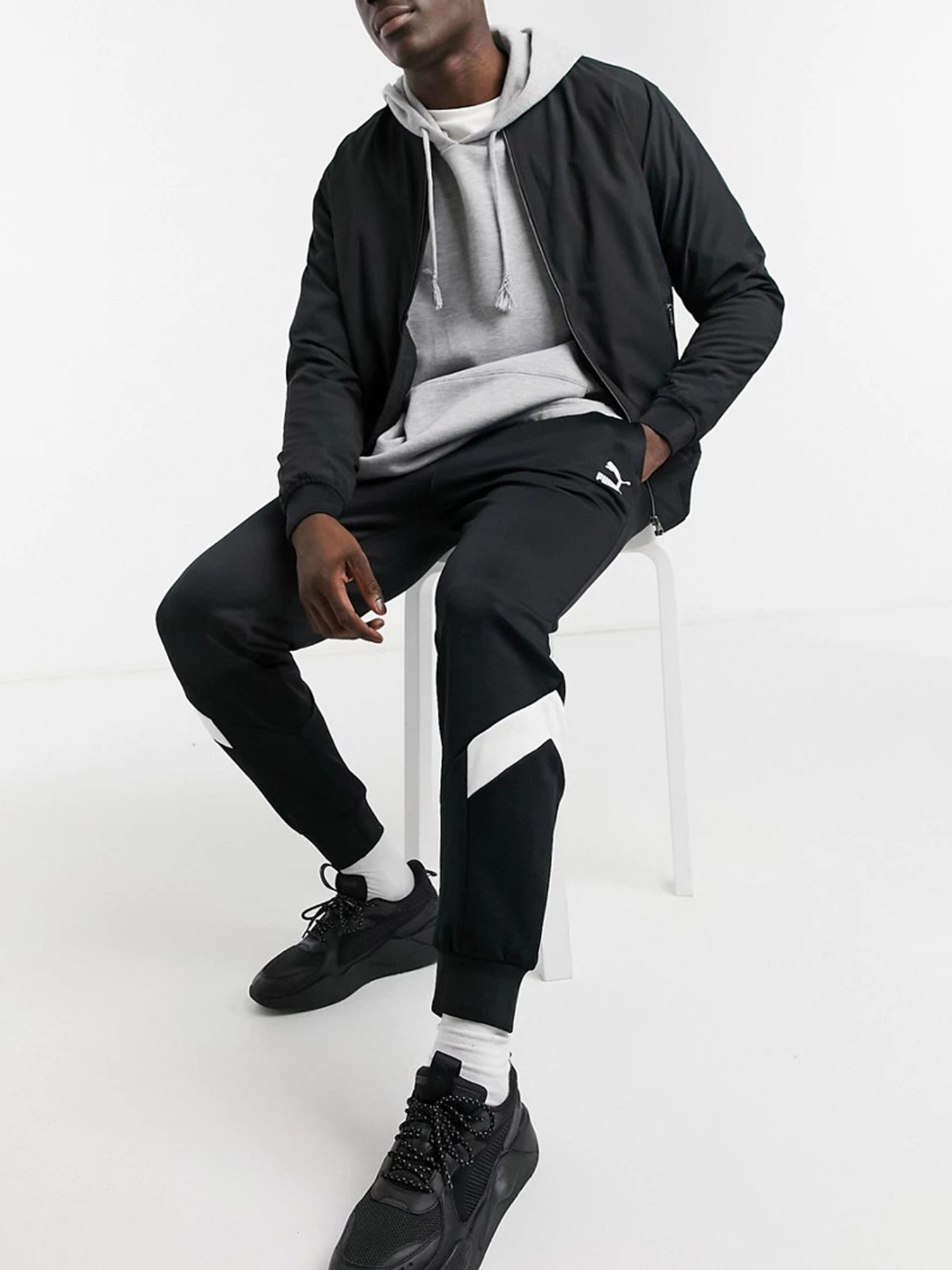 Штаны спортивные PUMA Iconic MCS модель 53010401 Фото