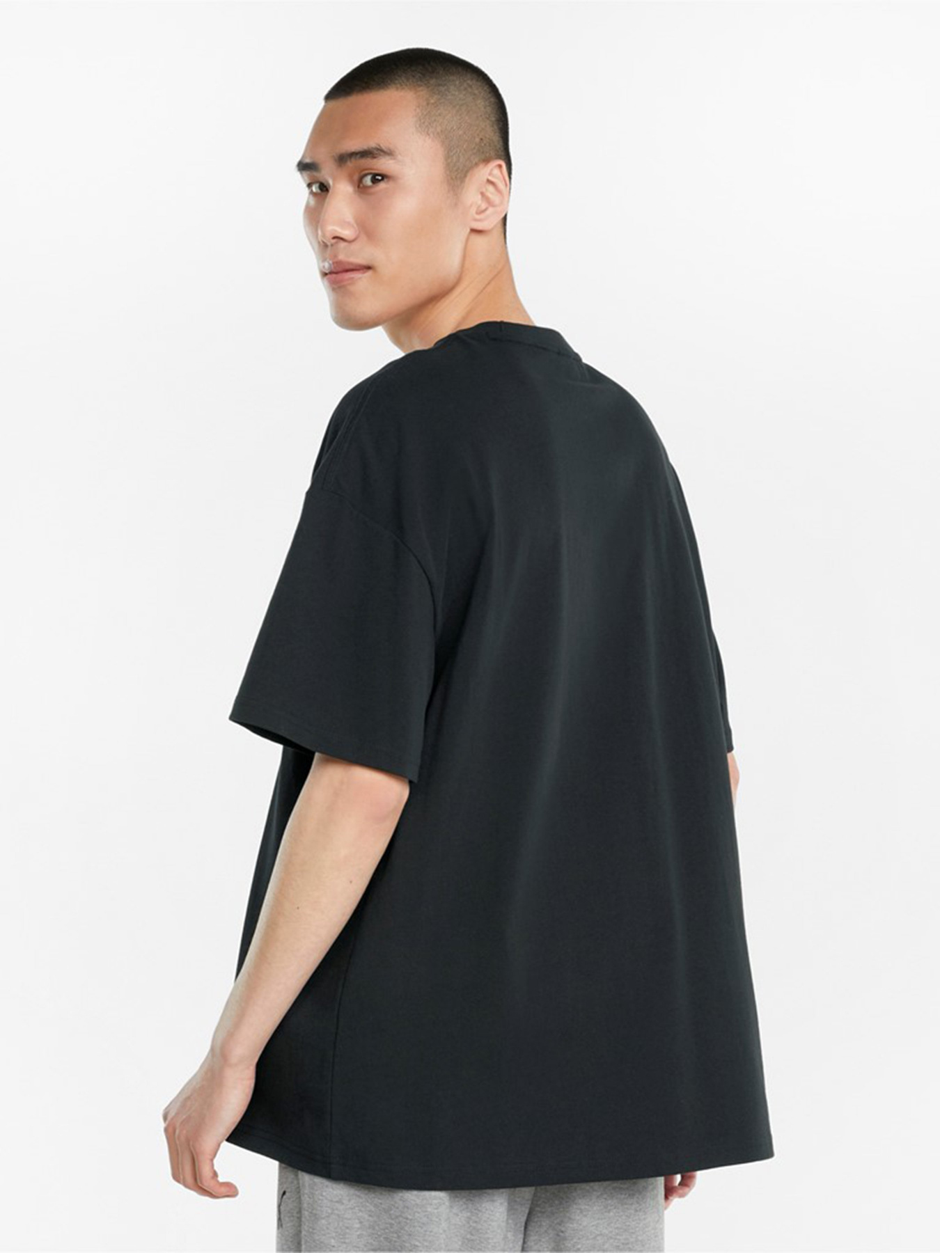 Футболка PUMA Classics Boxy модель 53213501 Фото