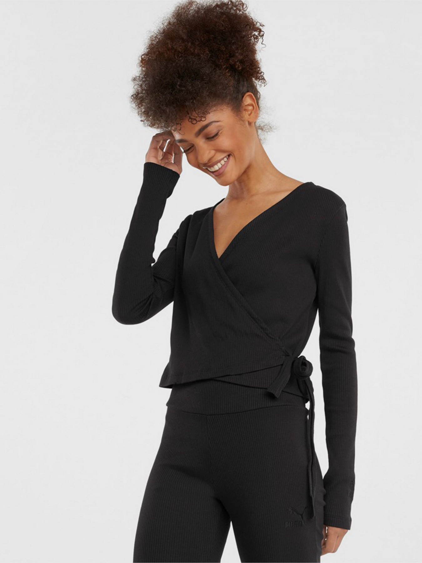 Блуза PUMA Classics Ribbed Wrap модель 58998401 Блуза PUMA Classics Ribbed Wrap модель 58998401 Фото