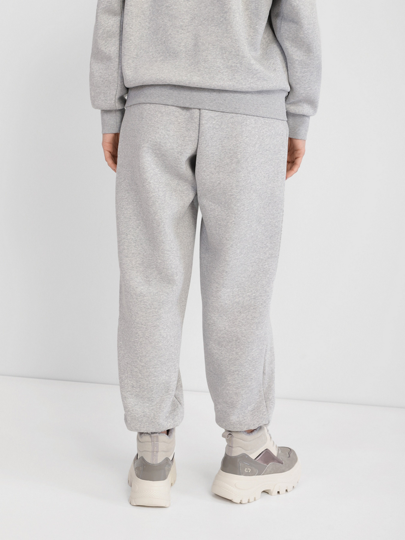 Штаны спортивные PUMA WELLNESS CLUB модель 53433004 Фото