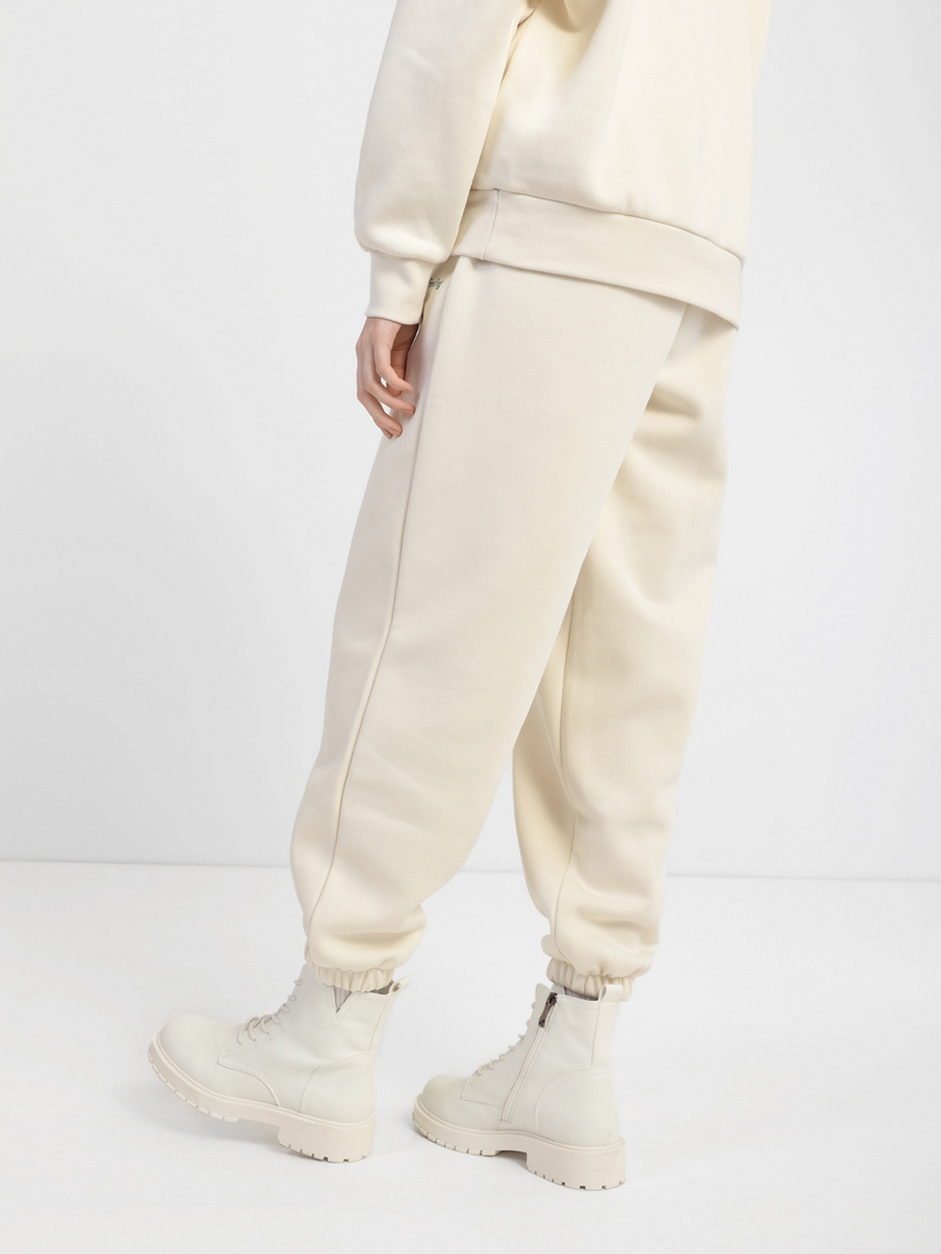 Штаны спортивные PUMA WELLNESS CLUB модель 53433073 Фото