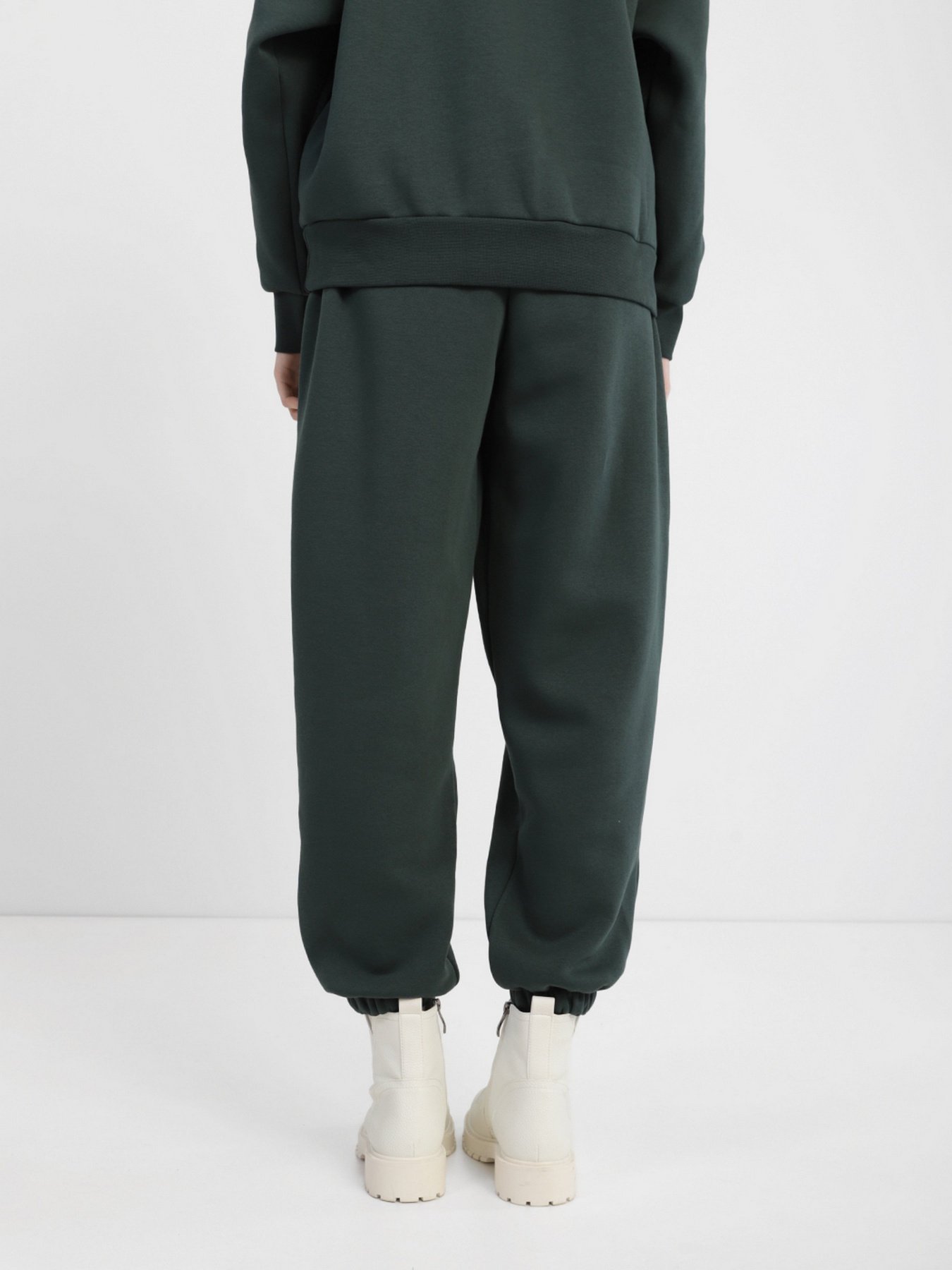 Штаны спортивные PUMA WELLNESS CLUB модель 53433080 Фото