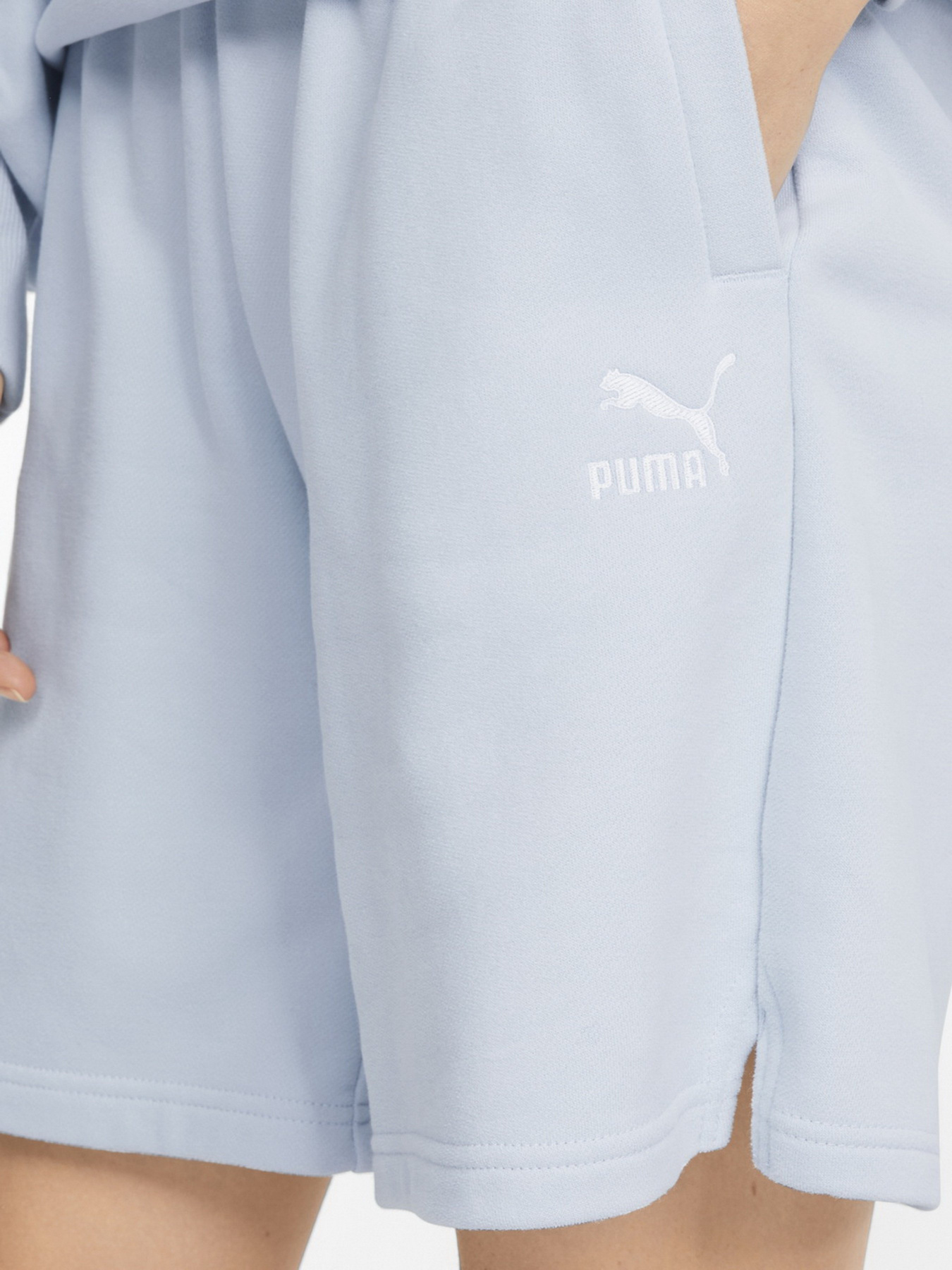 Шорты PUMA Classics модель 53351421 Фото