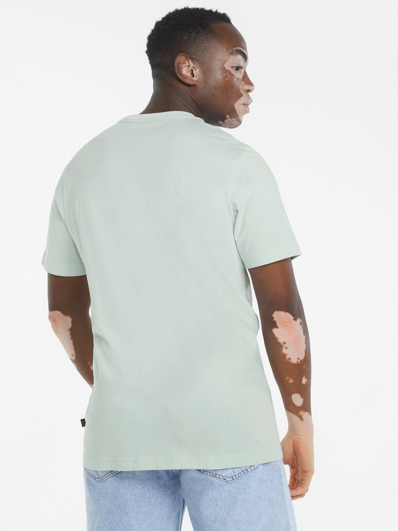 Футболки і поло PUMA Essentials модель 58666762 Фото