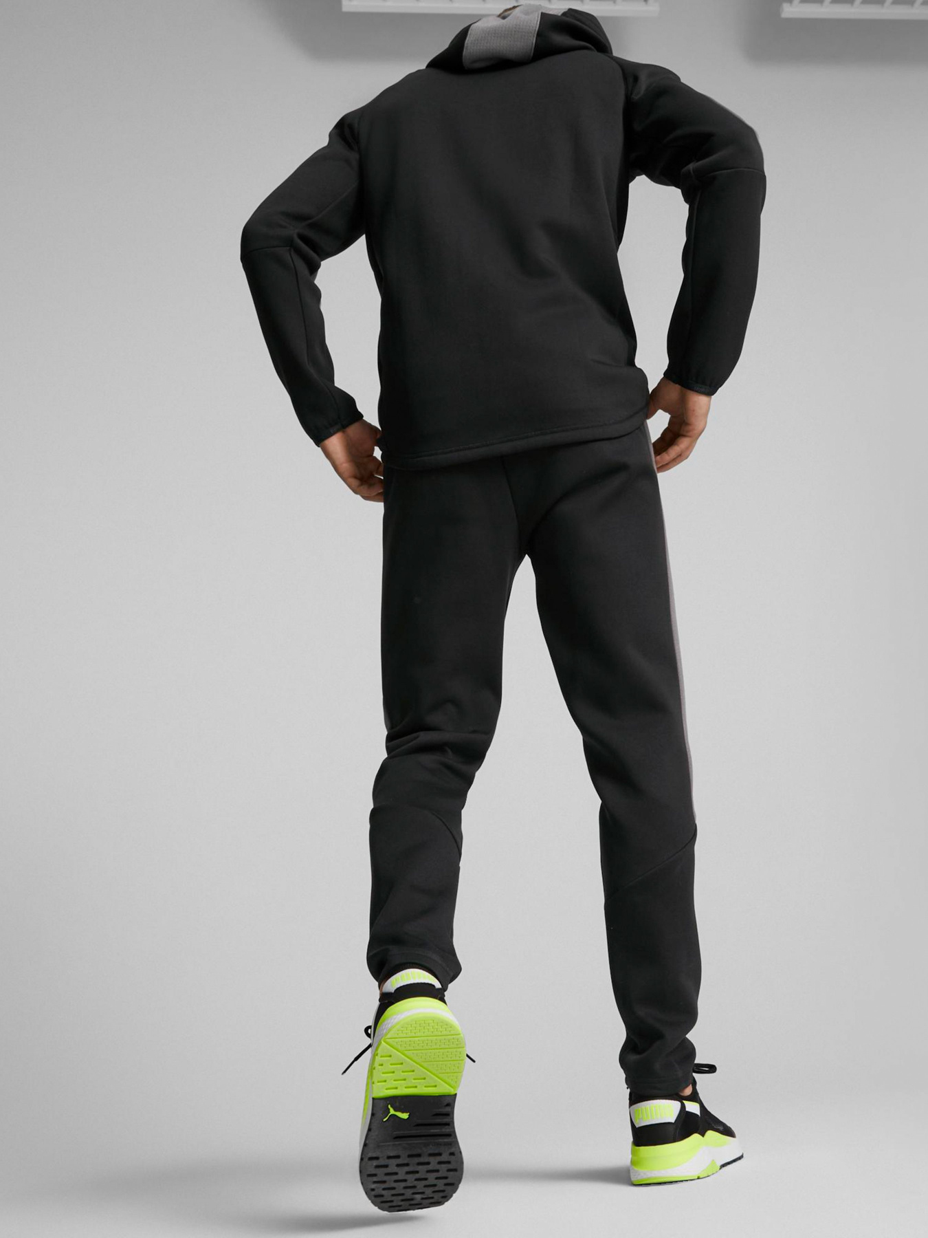 Штаны спортивные PUMA Evostripe модель 84991701 Фото