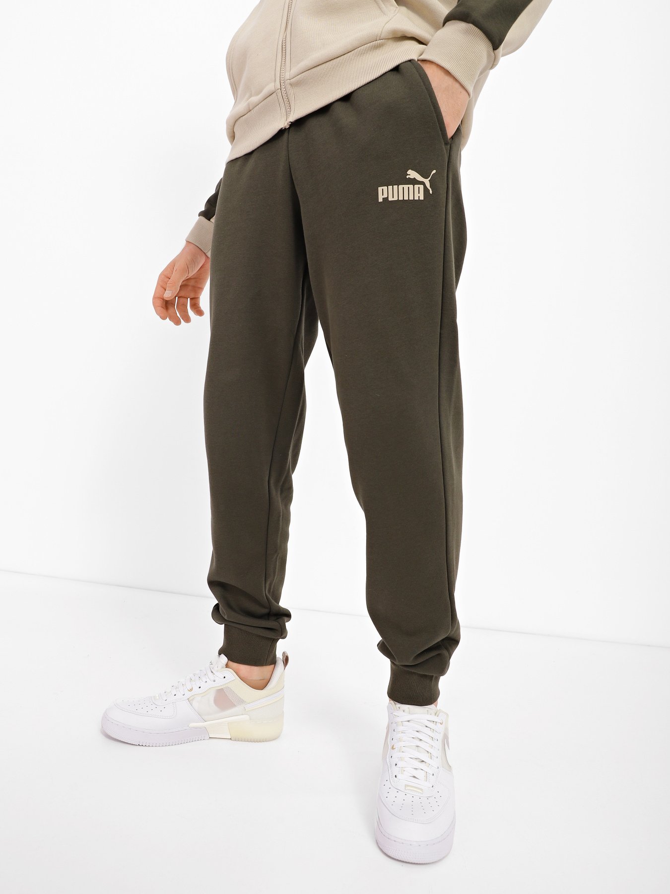 Спортивный костюм PUMA Ess+ Colorblock модель 67003764 Спортивный костюм PUMA Ess+ Colorblock модель 67003764 Фото