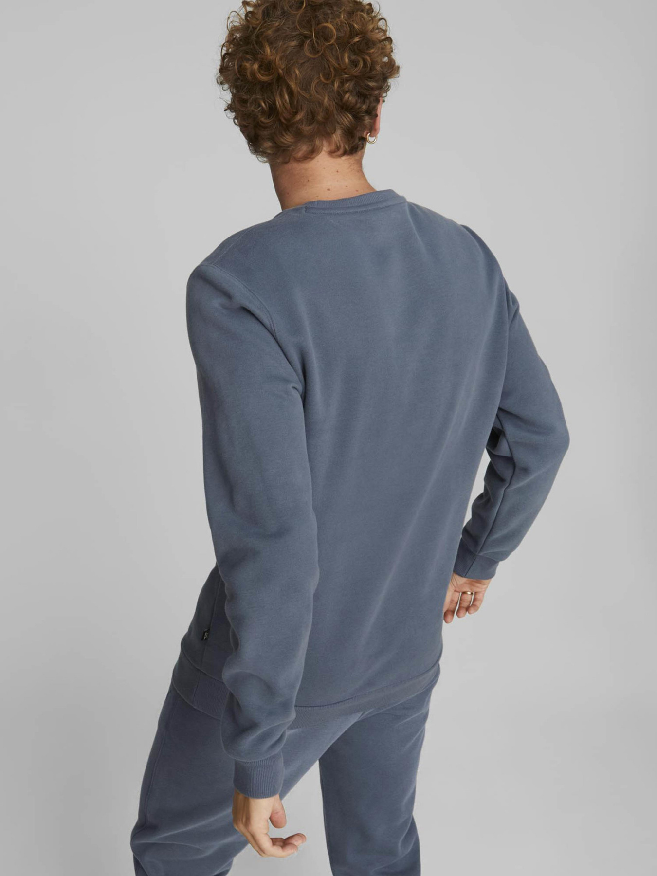 Свитшот PUMA Essentials Elevated Crew модель 84988518 Фото