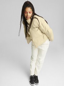 Демисезонная куртка PUMA Classics Oversized модель 53557467 Фото