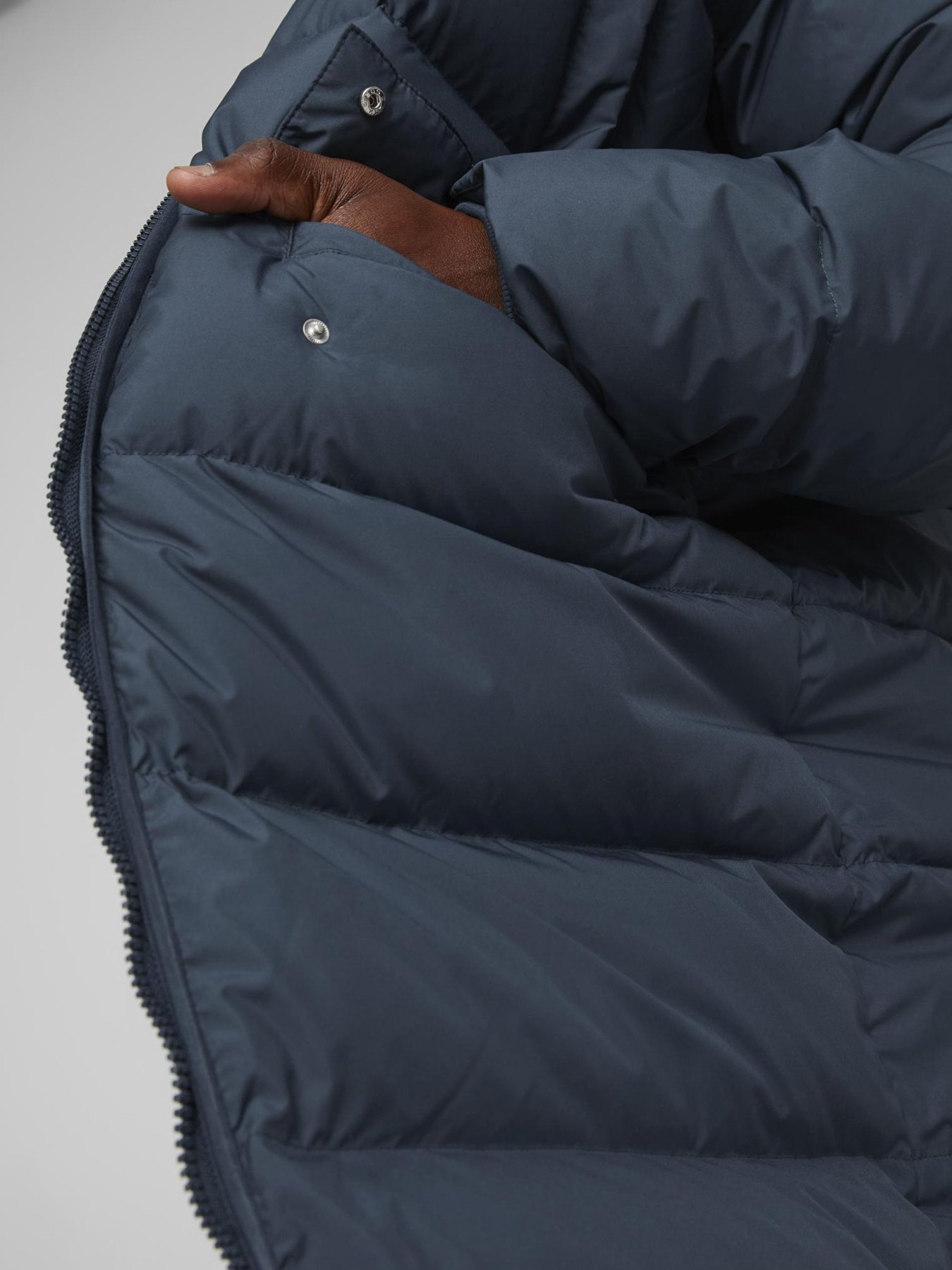 Пуховик PUMA Protective Down модель 84931573 Пуховик PUMA Protective Down модель 84931573 Фото