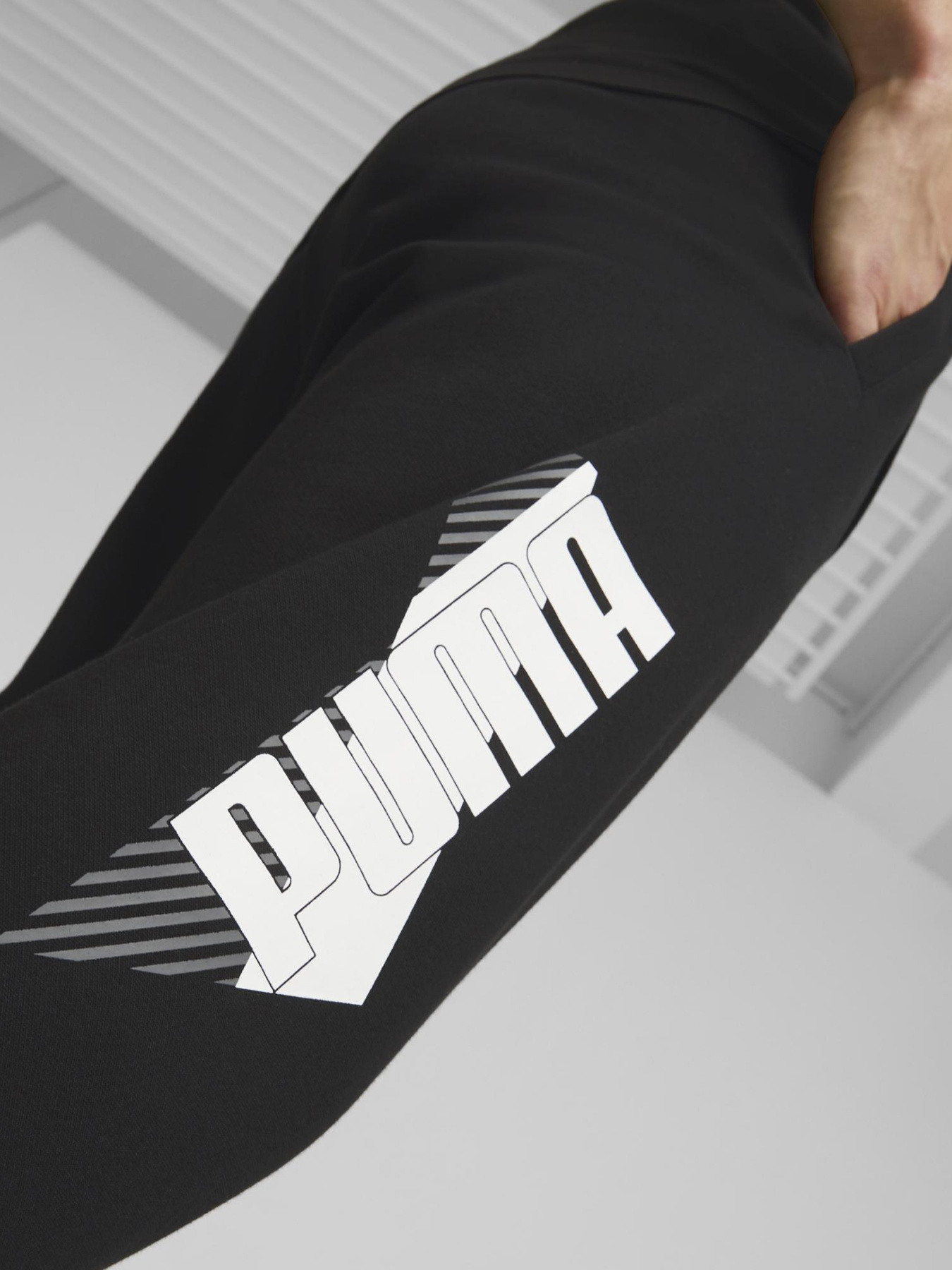 Спортивні штани PUMA POWER LOGO модель 84979601 Спортивні штани PUMA POWER LOGO модель 84979601 Фото