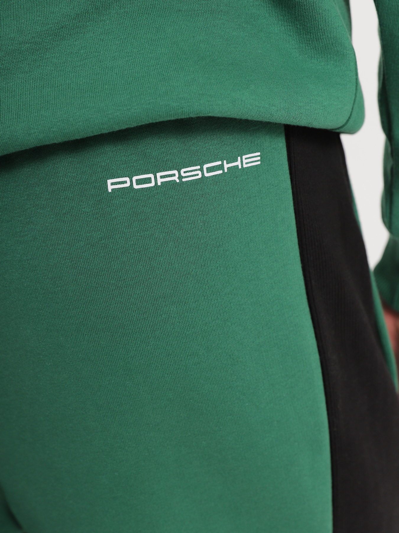 Спортивні шорти PUMA Porsche Legacy Sweat модель 53823808 Фото