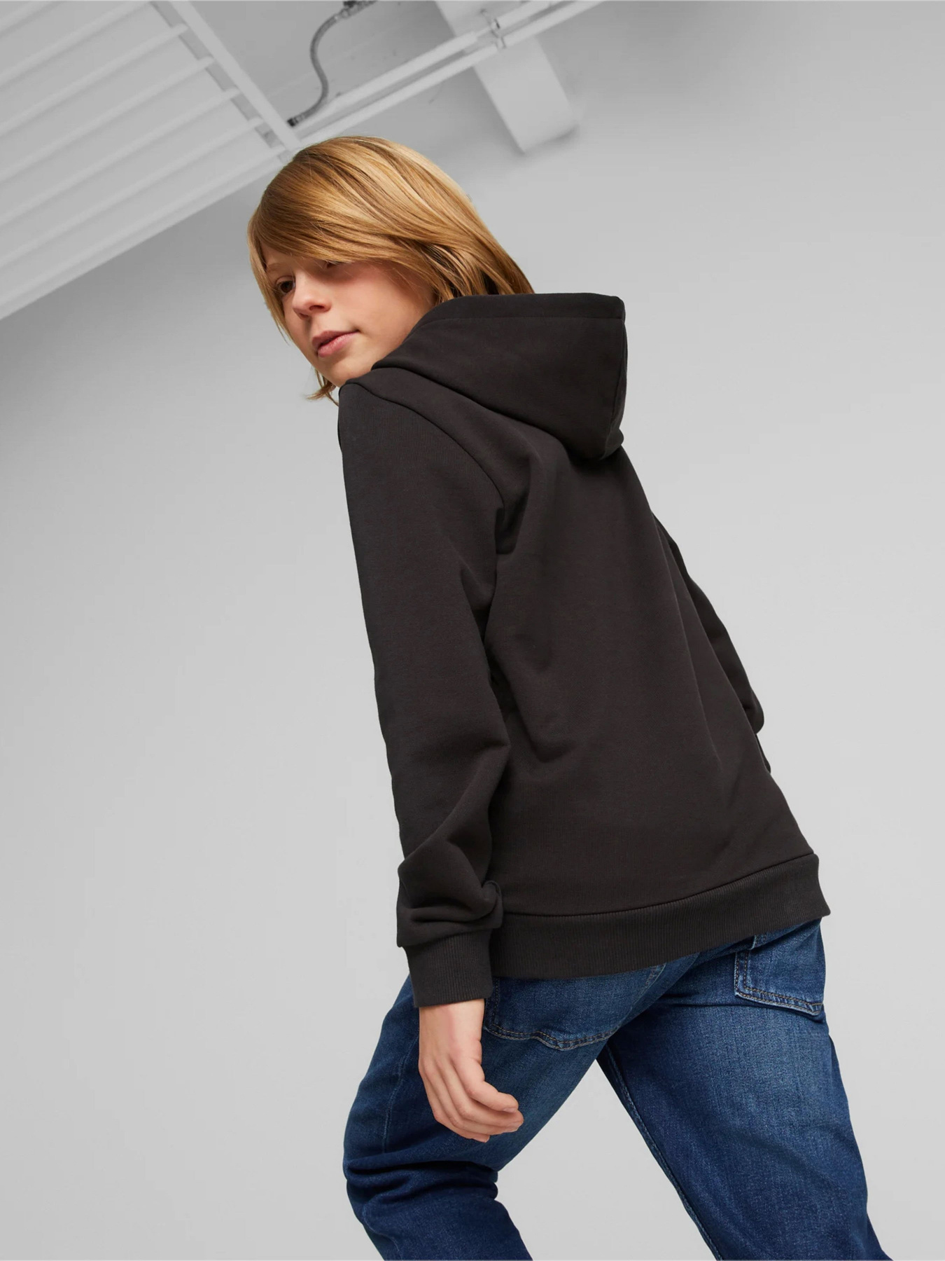 Худи PUMA Classics модель 53952701 Худи PUMA Classics модель 53952701 Фото