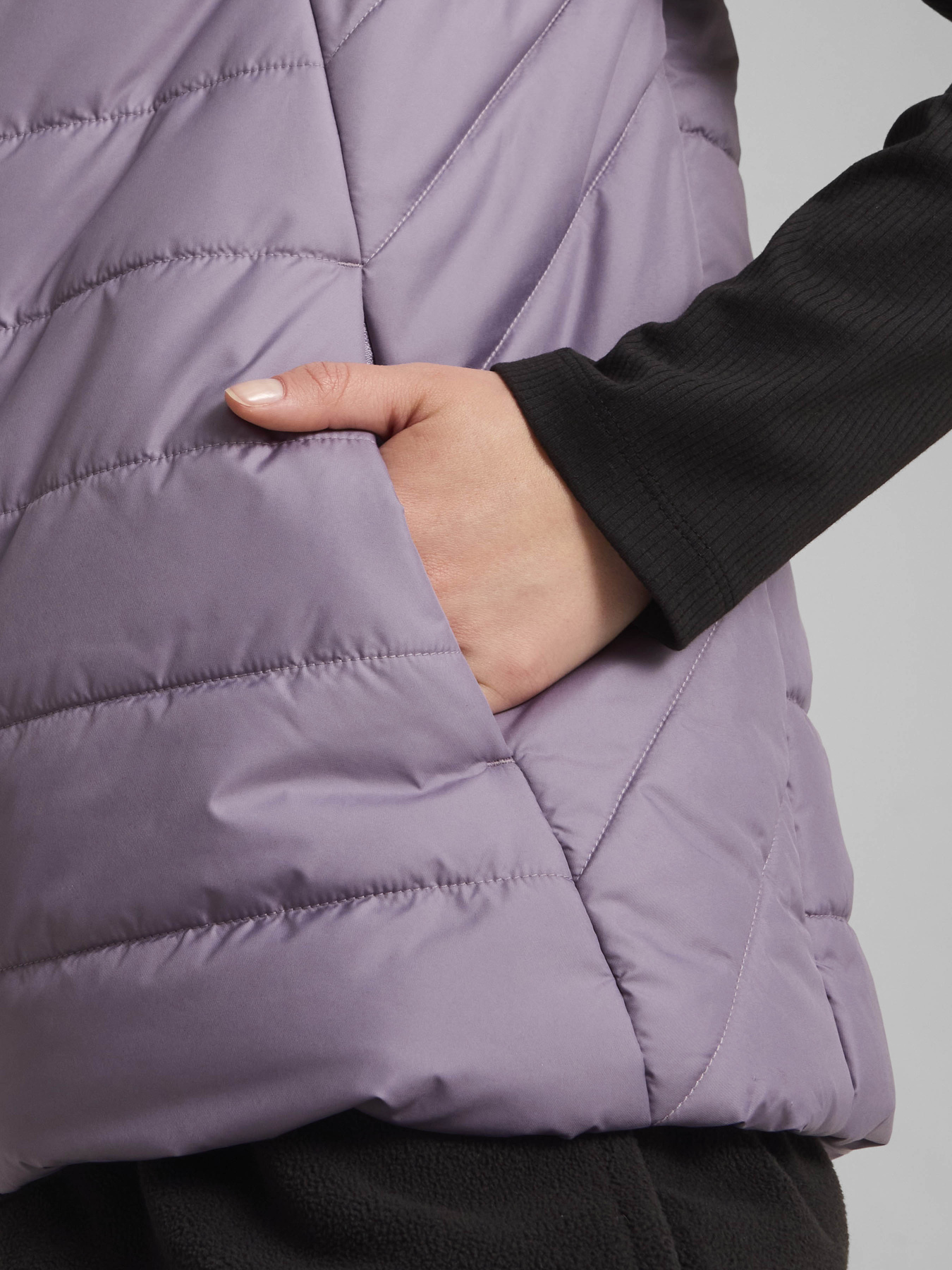 Утеплений жилет PUMA ESSENTIALS PADDED модель 84894130 Фото