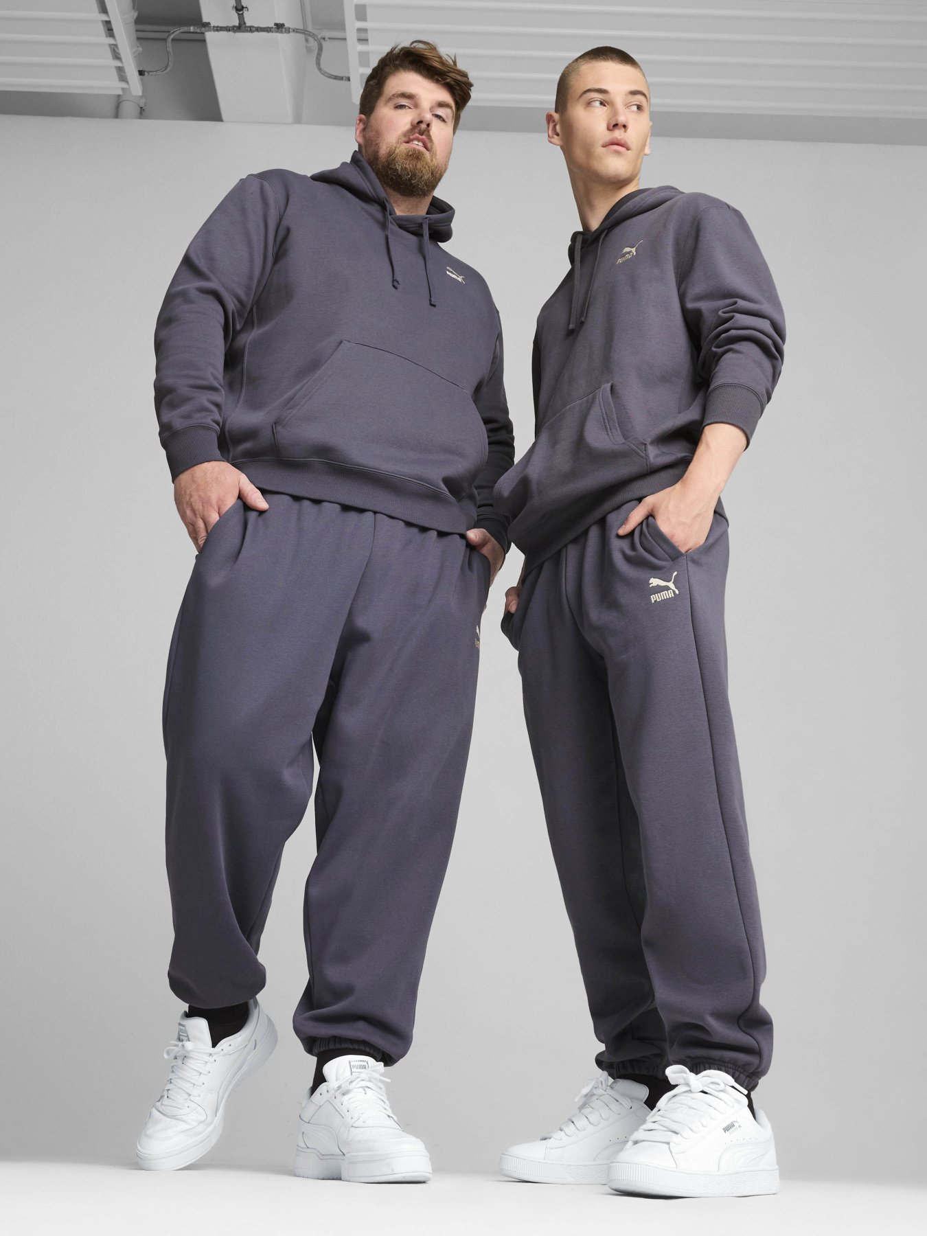 Штаны спортивные PUMA CLASSICS SWEATPANTS модель 53559791 Фото