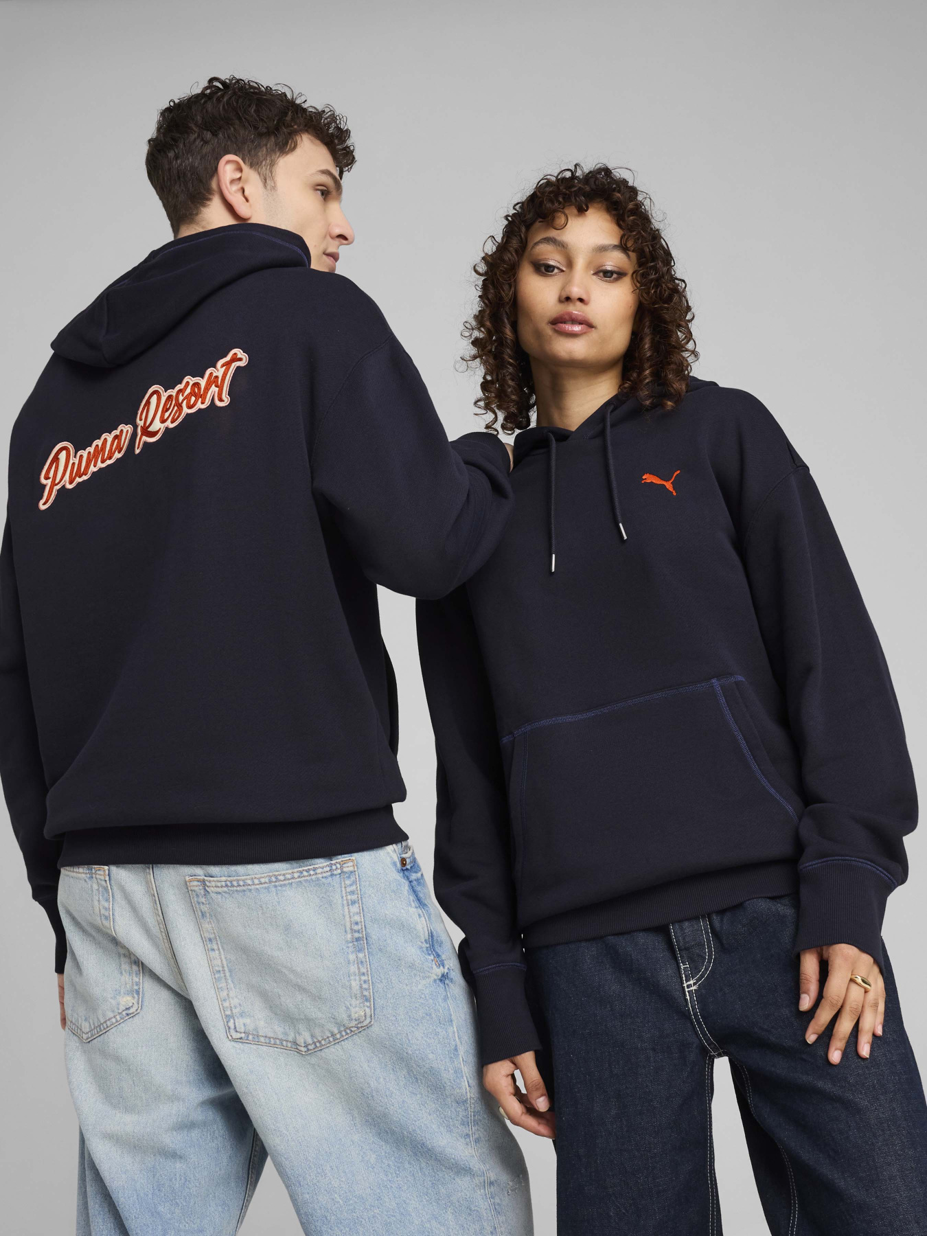 Худі PUMA PREMIUM ESSENTIALS GRAPHIC модель 62966716 Худі PUMA PREMIUM ESSENTIALS GRAPHIC модель 62966716 Фото