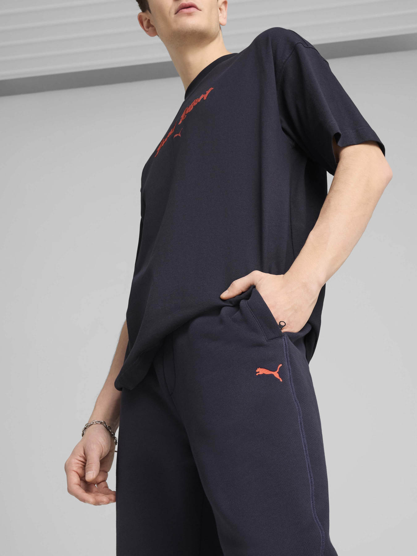 Штани спортивні PUMA Premium Essentials Relaxed Graphic модель 62966916 Фото