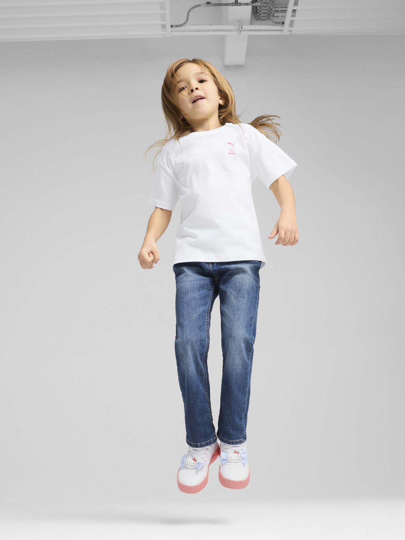 Футболка PUMA x Hello Kitty & Friends Relaxed Graphic модель 63006202 Фото