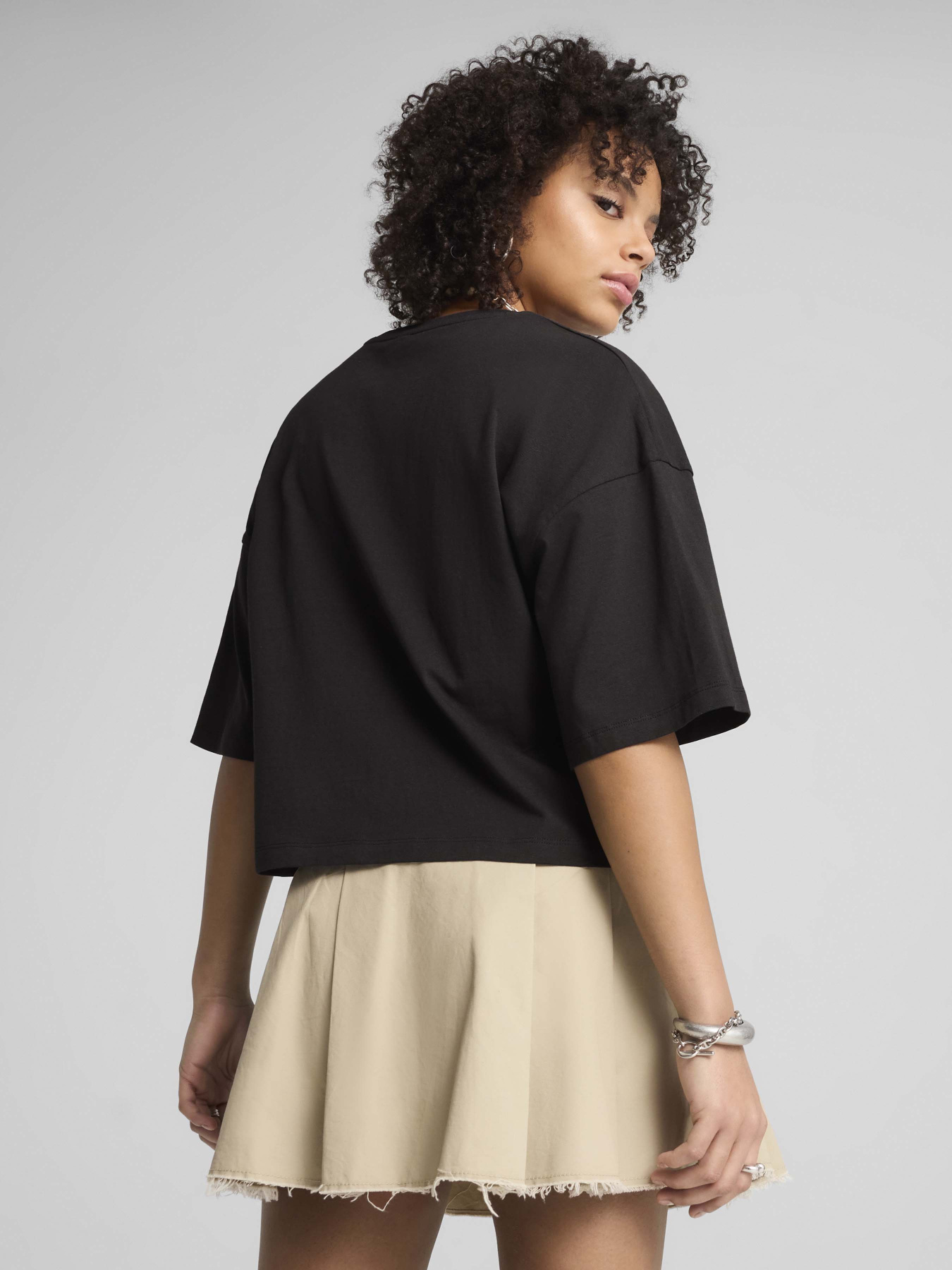 Футболка PUMA Leo Luxe модель 63233701 Фото