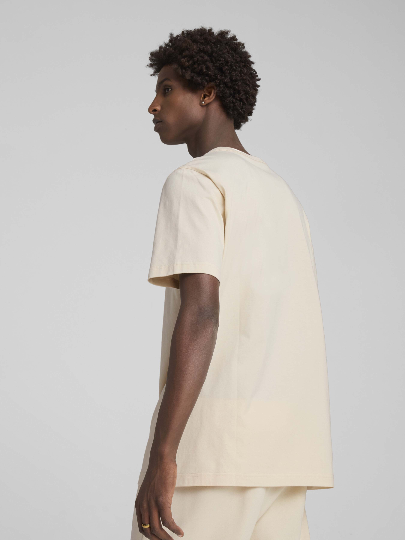 Футболка PUMA Classics модель 68464387 Фото