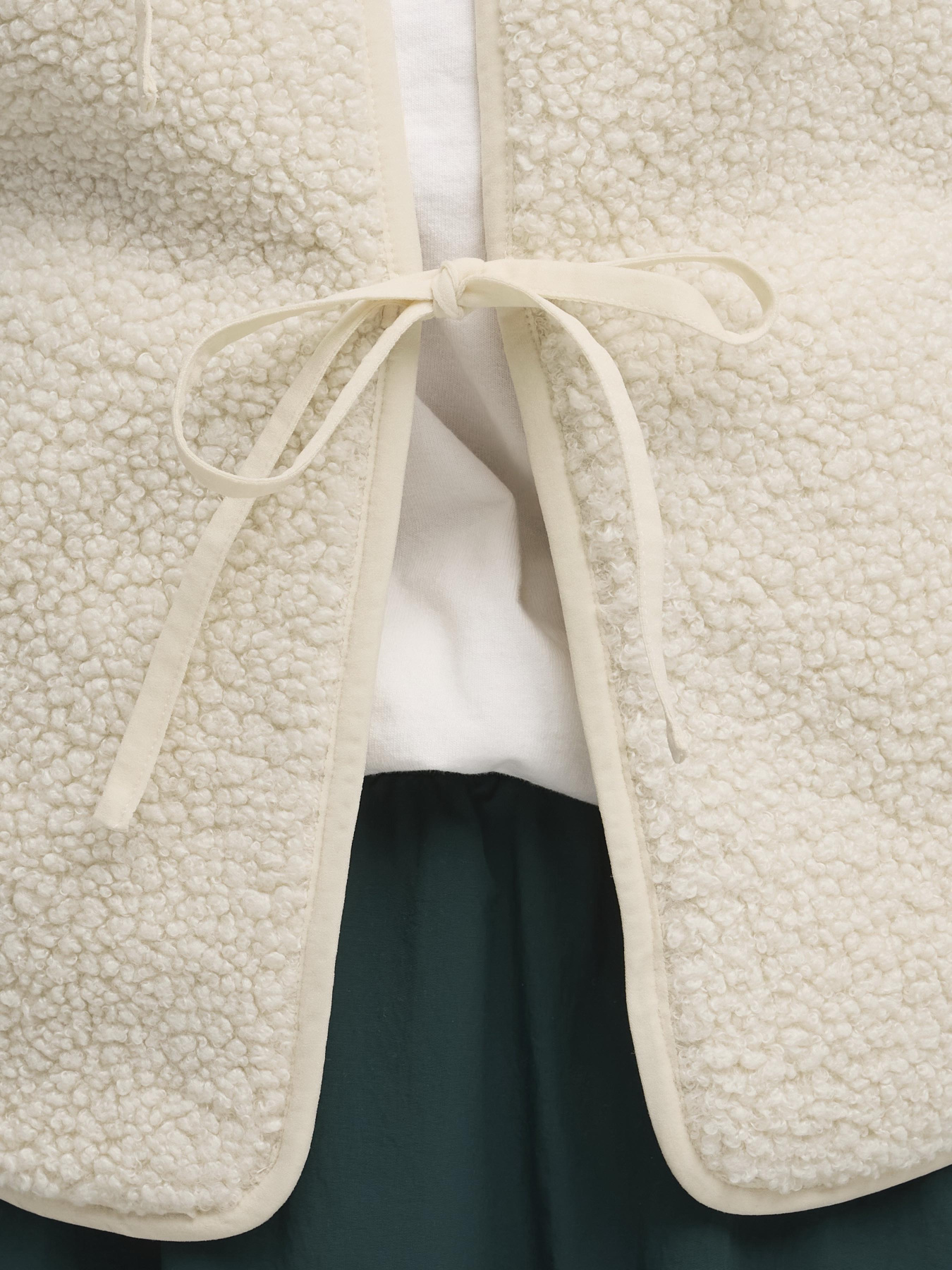 Жилет PUMA WARDROBE ESS модель 63348687 Фото