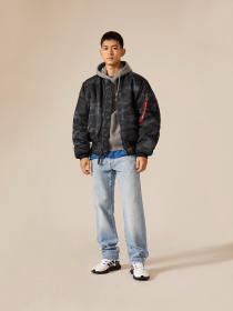 Бомбер Alpha Industries MA-1 модель MJM21000C1_942 Фото