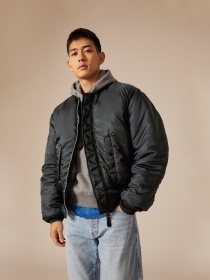 Бомбер Alpha Industries MA-1 модель MJM21000C1_942 Фото