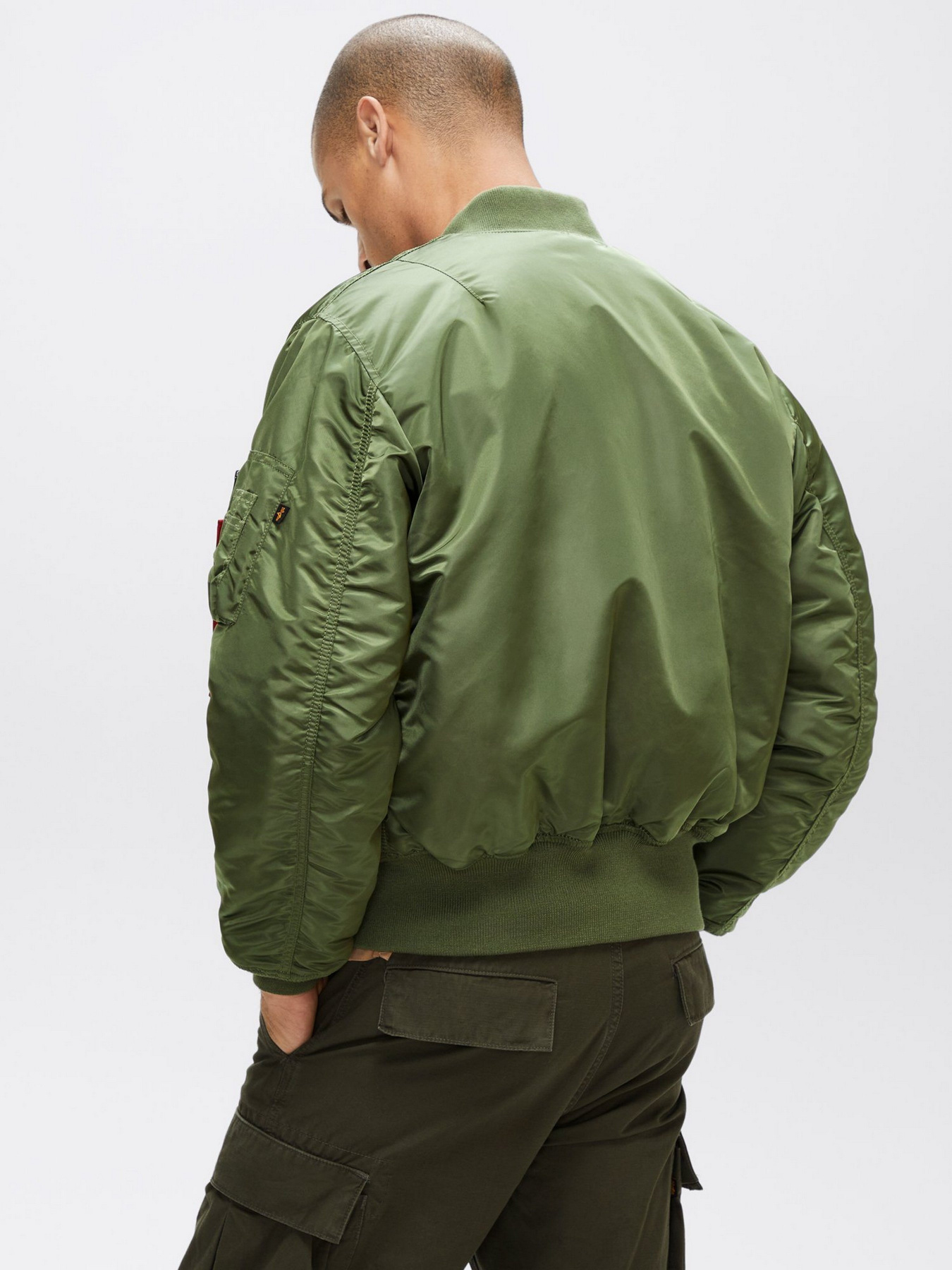Бомбер Alpha Industries MA-1 BLOOD CHIT  модель MJM21300C1_310 Фото