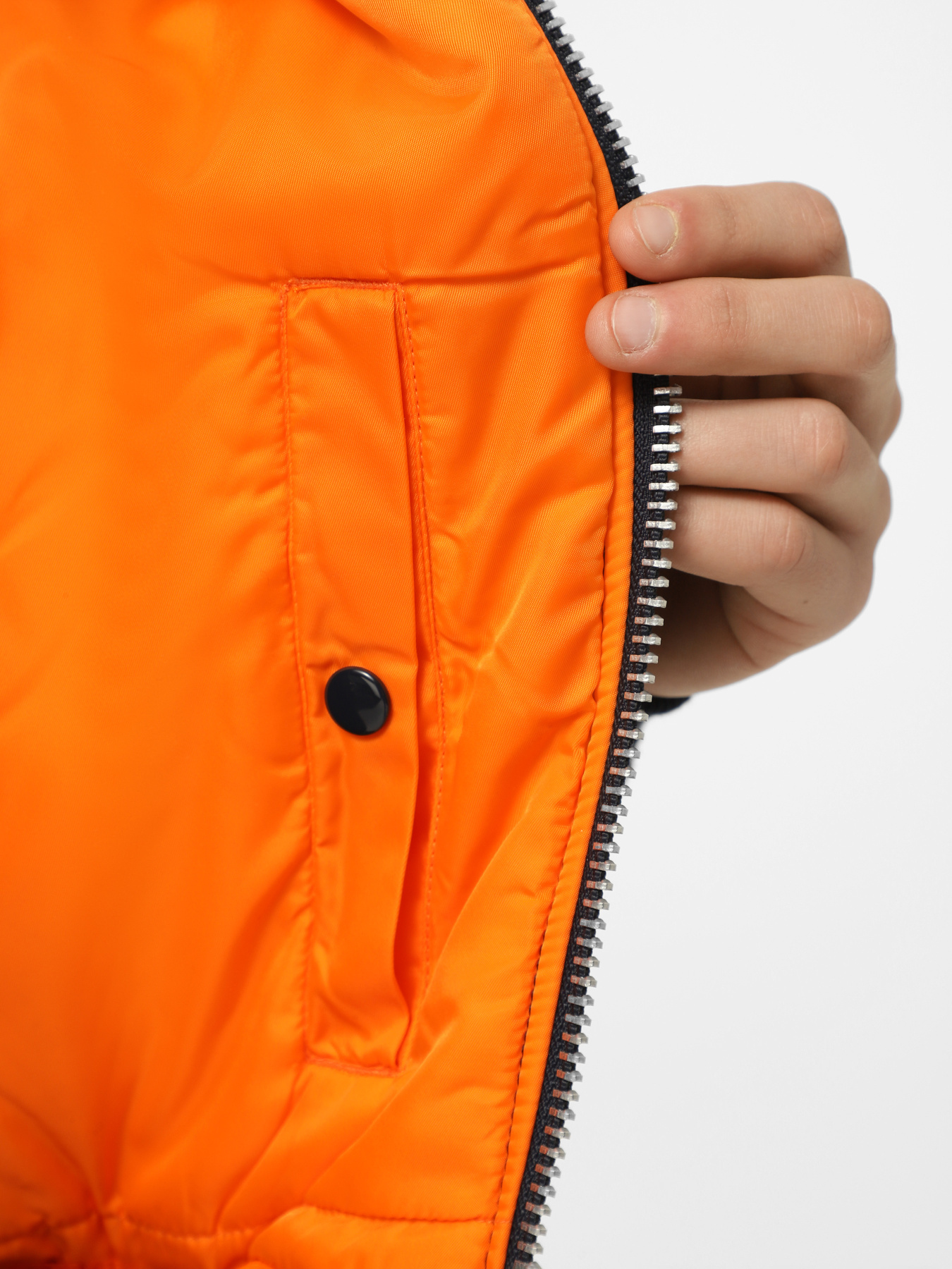 Бомбер Alpha Industries MA-1 модель MJM21000C1_410 Фото