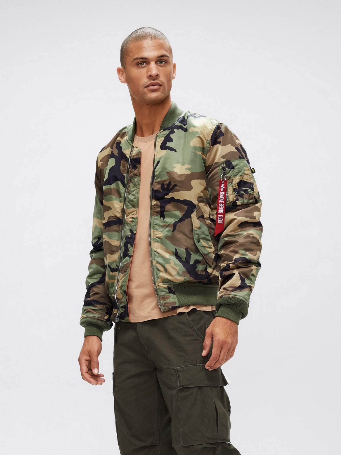 Бомбер Alpha Industries МА-1 SLIM FIT  модель MJM44530C1_961 Фото