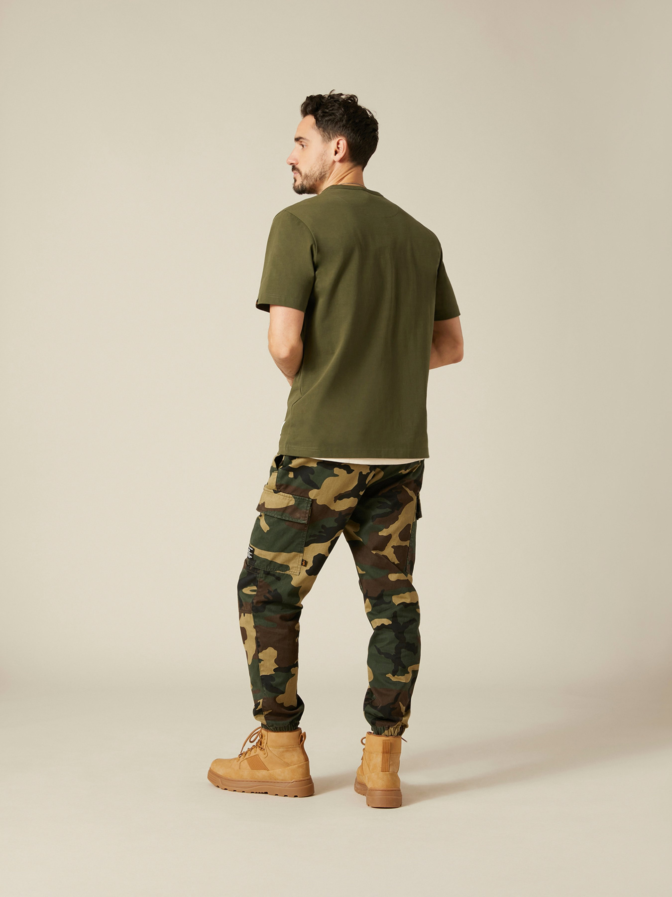 Футболка Alpha Industries CAMO POCKE модель UTP52001C1_303 Фото