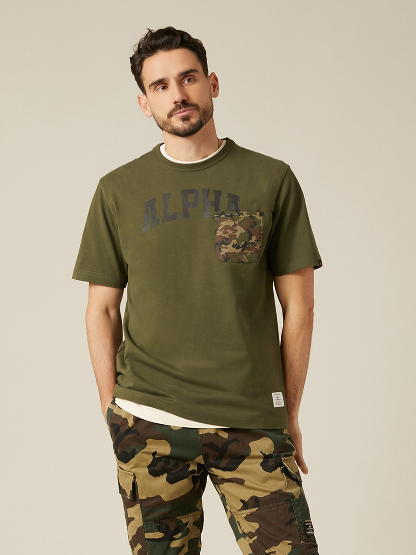 Футболка Alpha Industries CAMO POCKE модель UTP52001C1_303 Фото