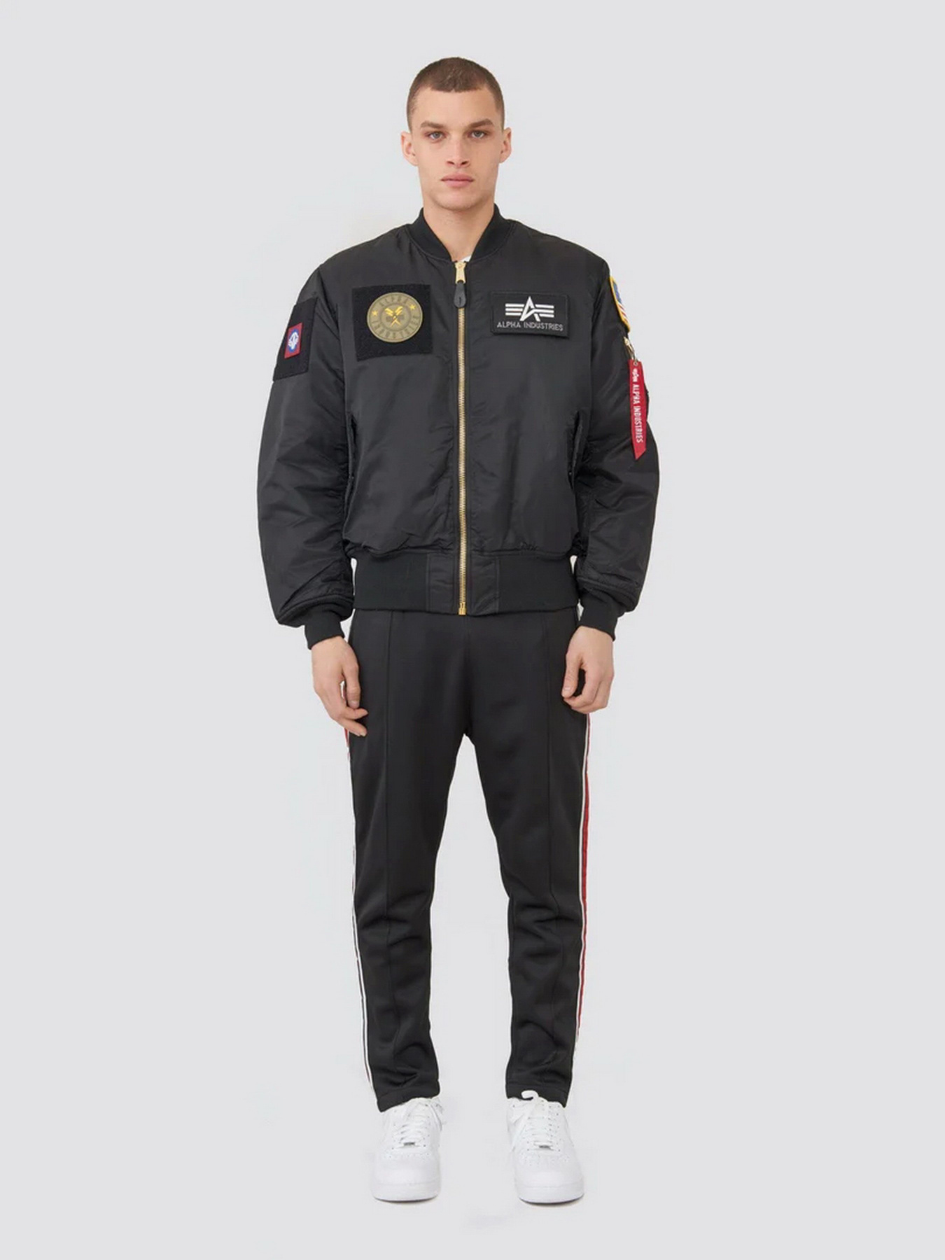 Бомбер Alpha Industries MA-1 FLEX модель MJM46600C1_001 Фото