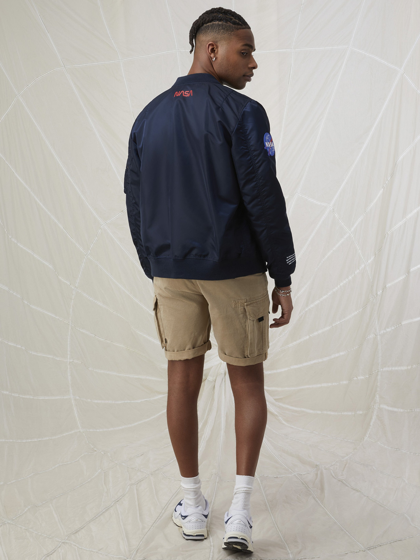 Бомбер Alpha Industries L-2B NASA Gen II модель MJL53002C1_410 Фото