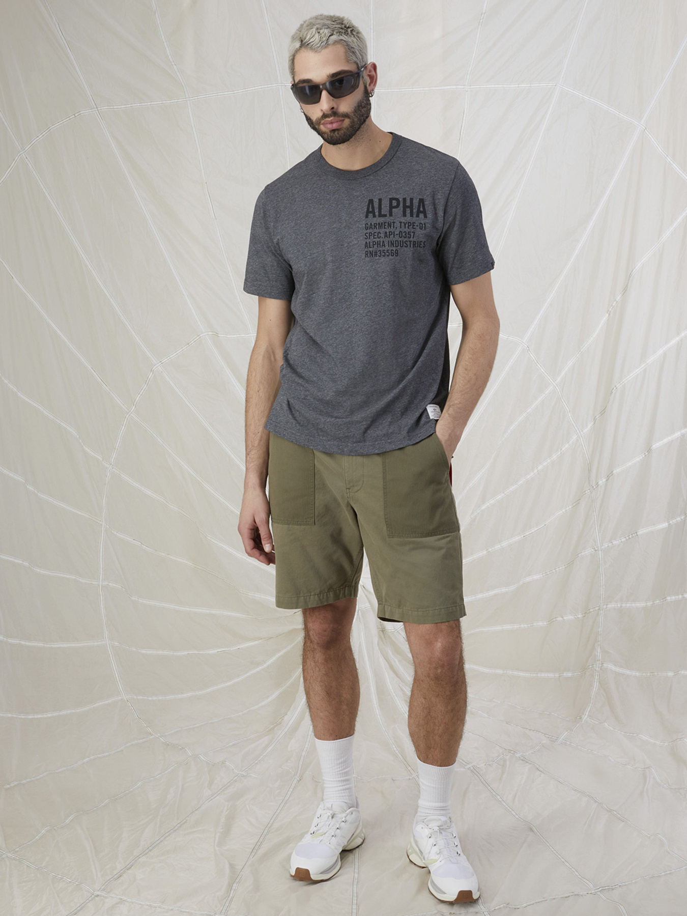 Футболка Alpha Industries Graphic Tee модель MTA53000C1_068 Фото