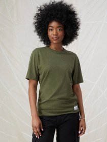 Футболка Alpha Industries Essential Tee модель UTE51500PK_347 Футболка Alpha Industries Essential Tee модель UTE51500PK_347 Фото