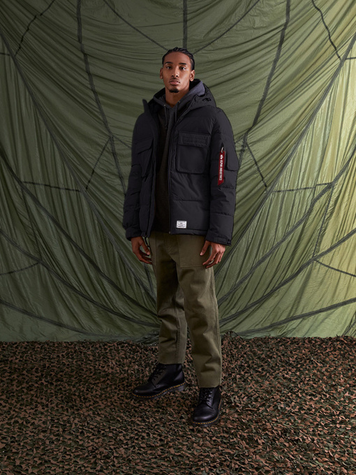 Зимняя куртка Alpha Industries Hooded Puffer Jacket модель MJH52500C1_001 Фото