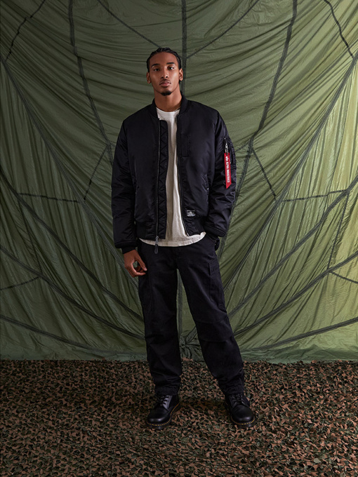 Куртки та дублянки Alpha Industries MA-1 Mod модель MJM53504C1_001 Фото