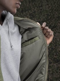 Бомбер Alpha Industries MA-1 Mod модель MJM53504C1_310 Фото