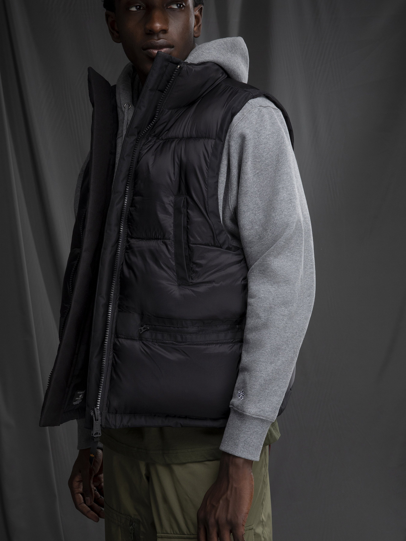 Жилет с утеплителем Alpha Industries PCU MOD VEST модель MJU53500C1_001 Фото